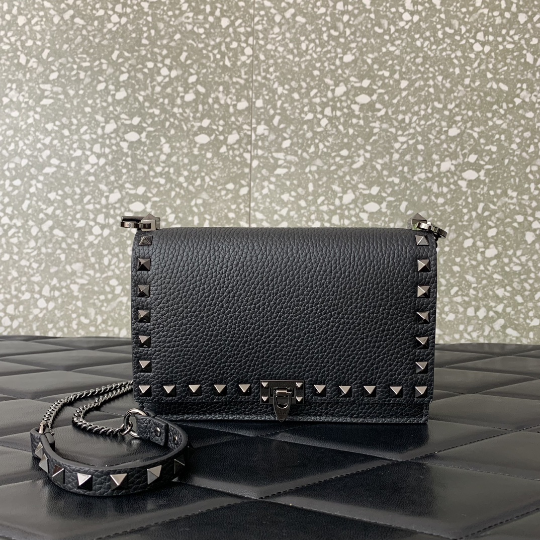 Valentino Garavani Rockstud Small Shoulder Bag in Black Grainy Calfskin